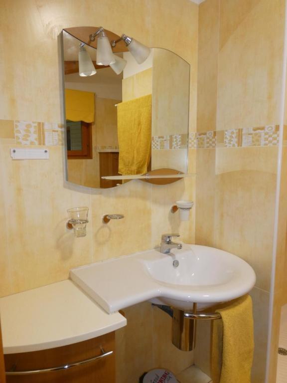Chambre Le Mas D'Adelice Taulignan Luaran gambar