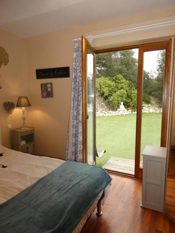 Chambre Le Mas D'Adelice Taulignan Luaran gambar
