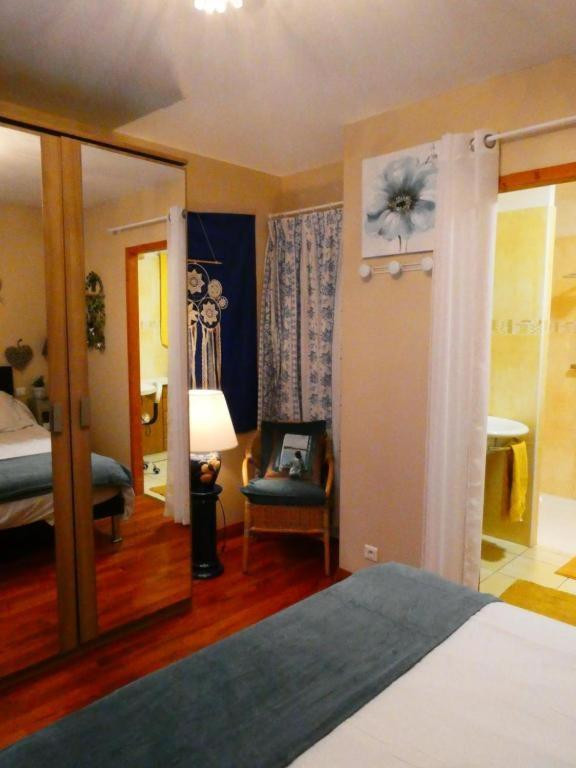 Chambre Le Mas D'Adelice Taulignan Luaran gambar